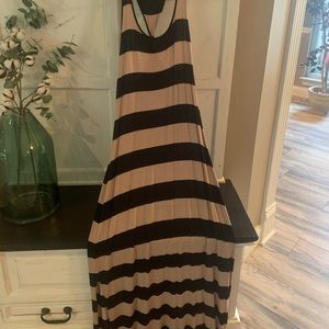 Twist back striped maxi